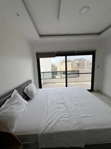 Charmant Duplex Dakar